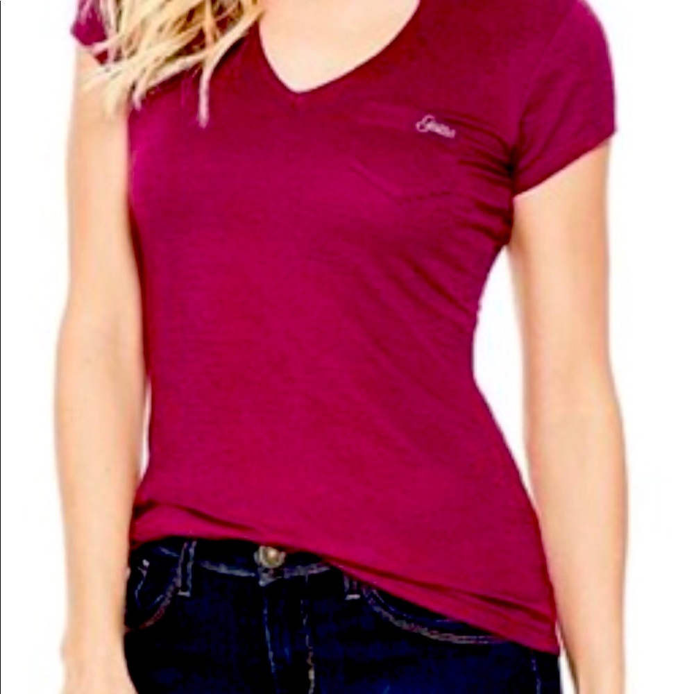 Guess V neck collar top